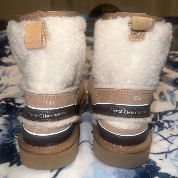 Exclusive feng uggs - Picture 6 of 6